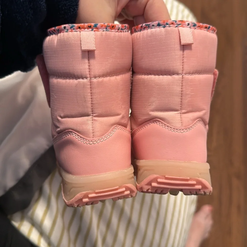 Carters Toddler Girls Grady Cold Weather Boots Size 8